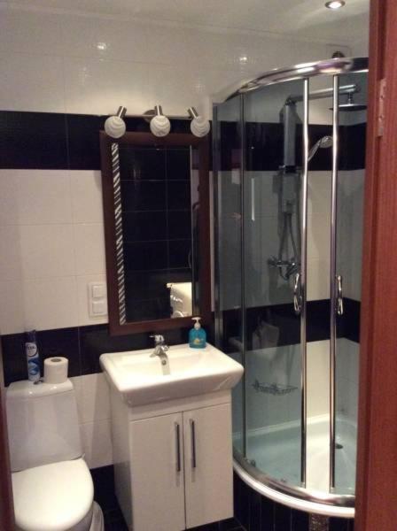 Apart Na Himnaziinoi Naberezhnii Apartament Charków Zewnętrze zdjęcie