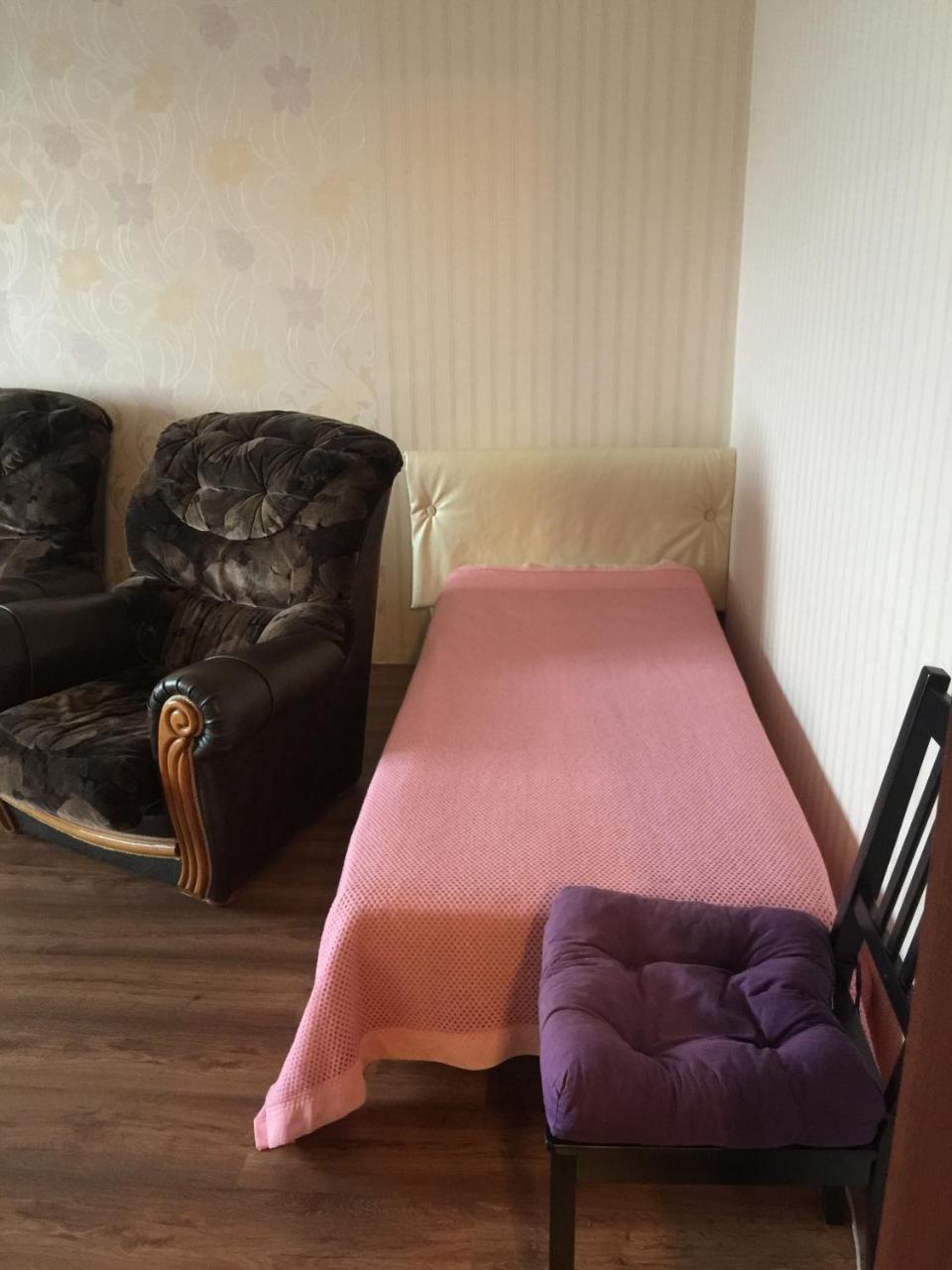 Apart Na Himnaziinoi Naberezhnii Apartament Charków Zewnętrze zdjęcie